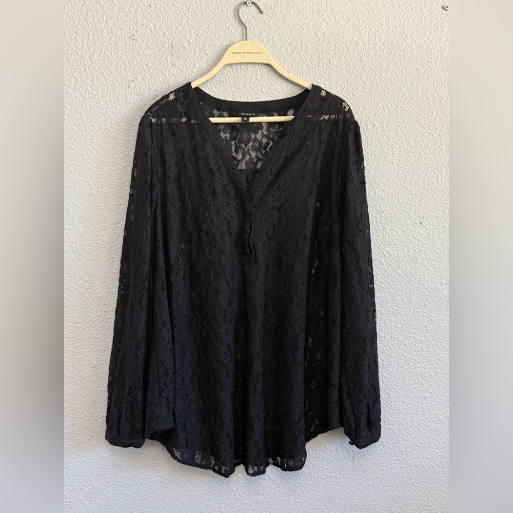 Torrid Lace Blouse Size 2 (18-20) EUC